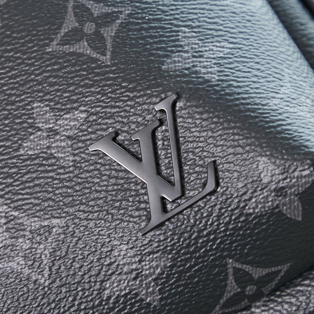 LOUIS VUITTON AVENUE SLINGBAG 31 IN BLACK MONOGRAM ECLIPSE CANVAS