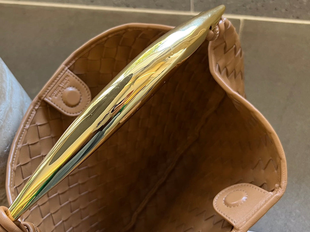BOTTEGA VENETA SARDINE 33 WITH CHAIN IN TAWNY BROWN LAMBSKIN