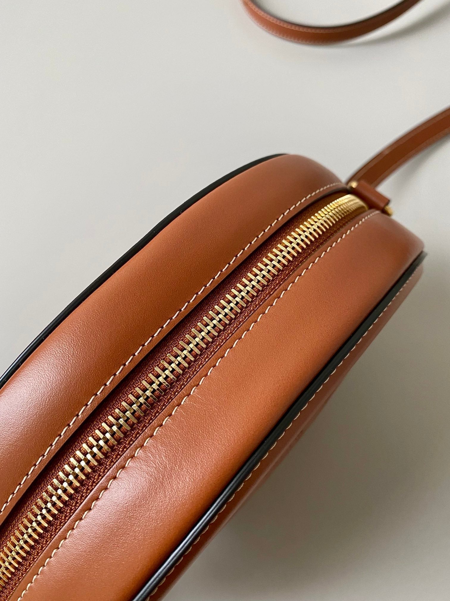 CELINE SMOOTH CALFSKIN 20 OVAL CINNAMON BROWN BAG