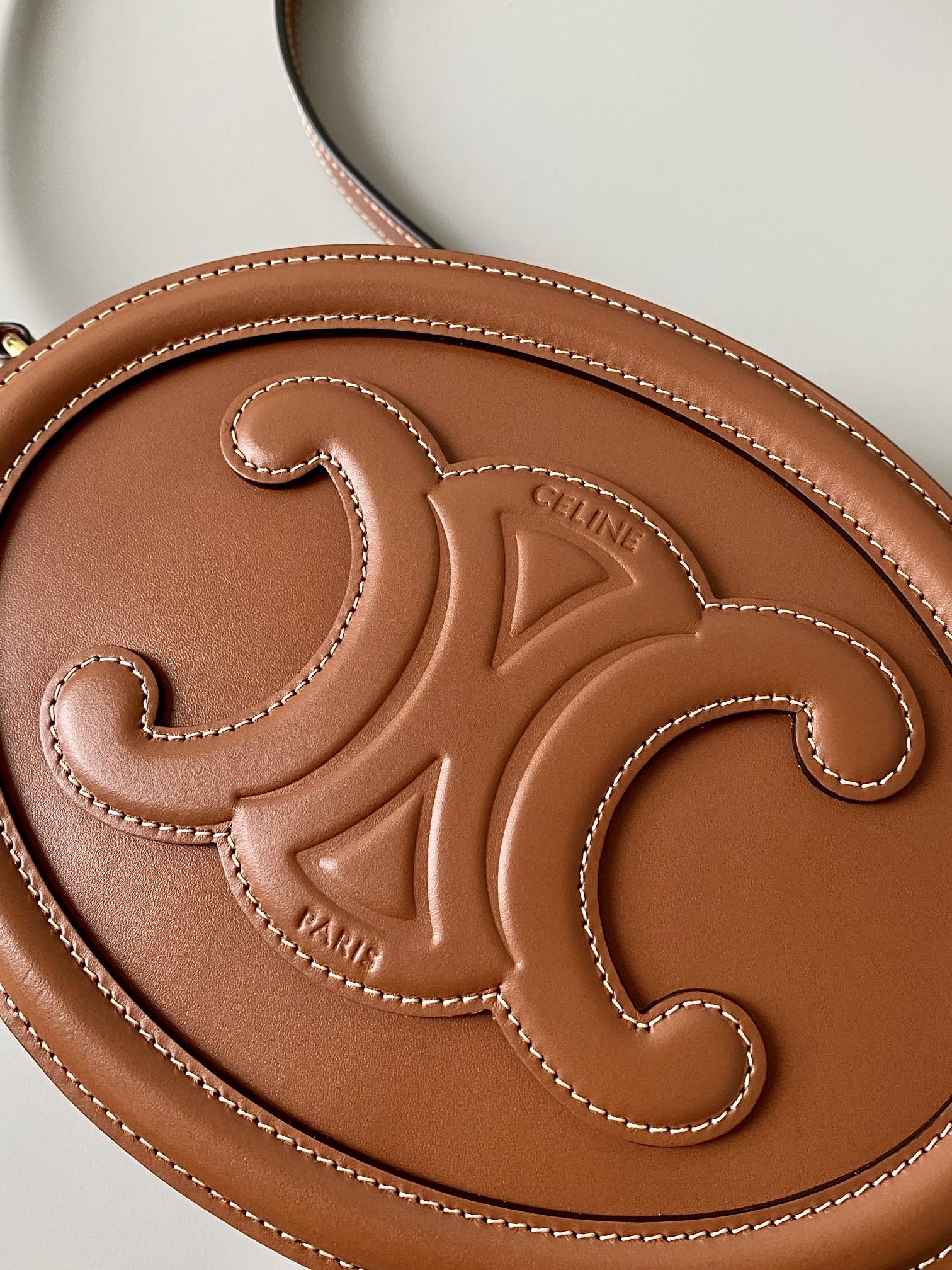 CELINE SMOOTH CALFSKIN 20 OVAL CINNAMON BROWN BAG