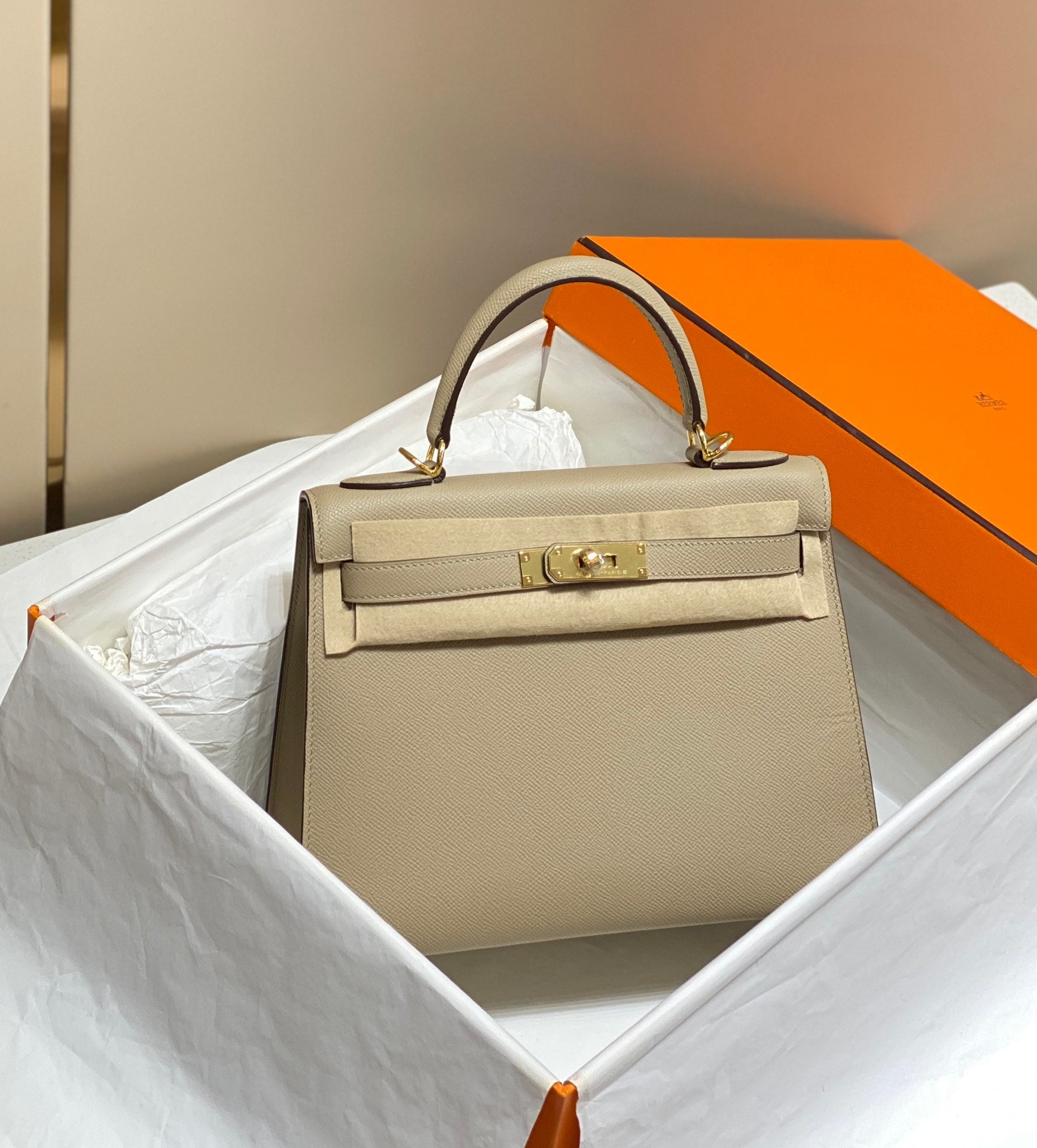 HERMES KELLY 28CM IN TRENCH EPSOM CALFSKIN GOLD HARDWARE