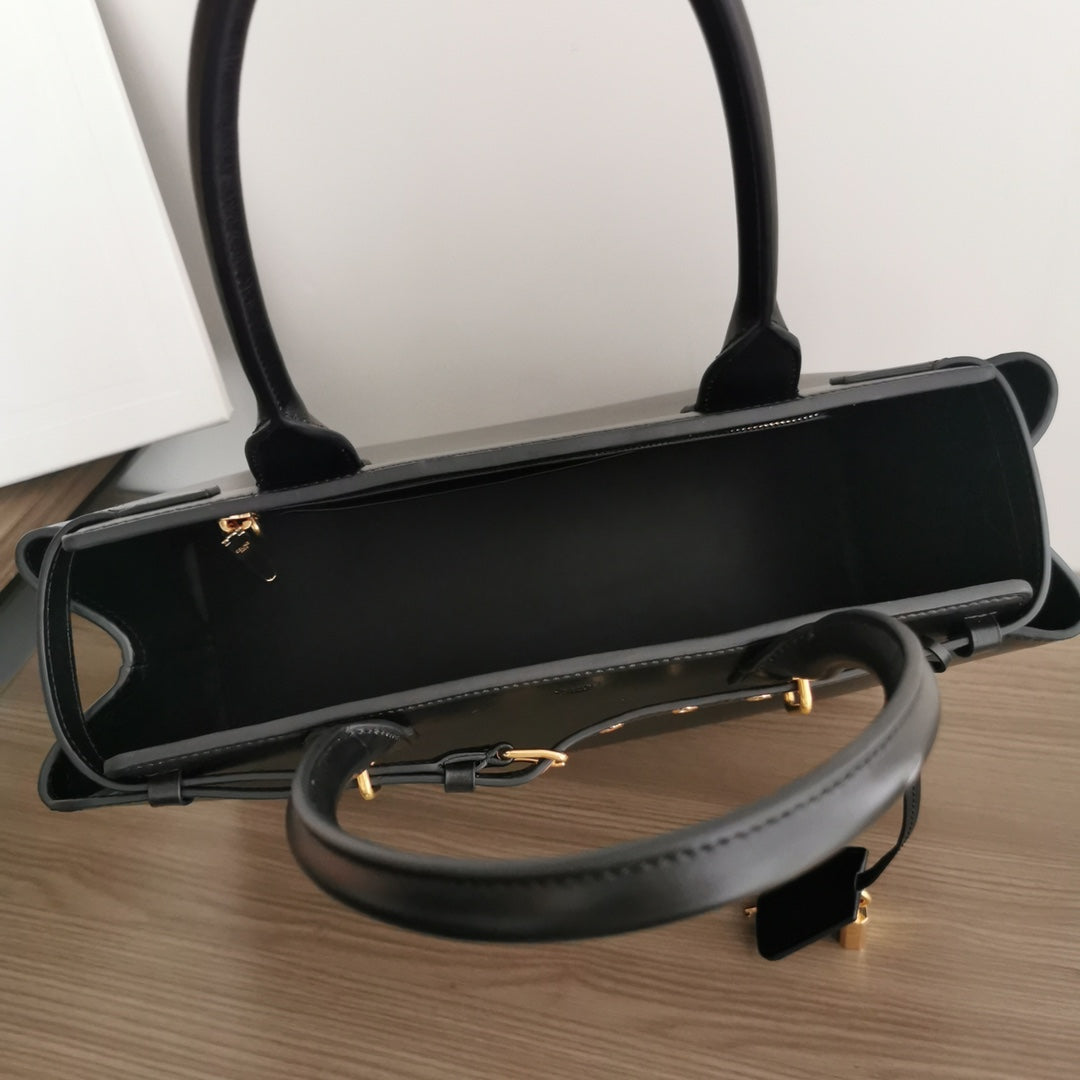 CELINE CONTI BAG 36 IN BLACK CALFSKIN GOLD HARDWARE