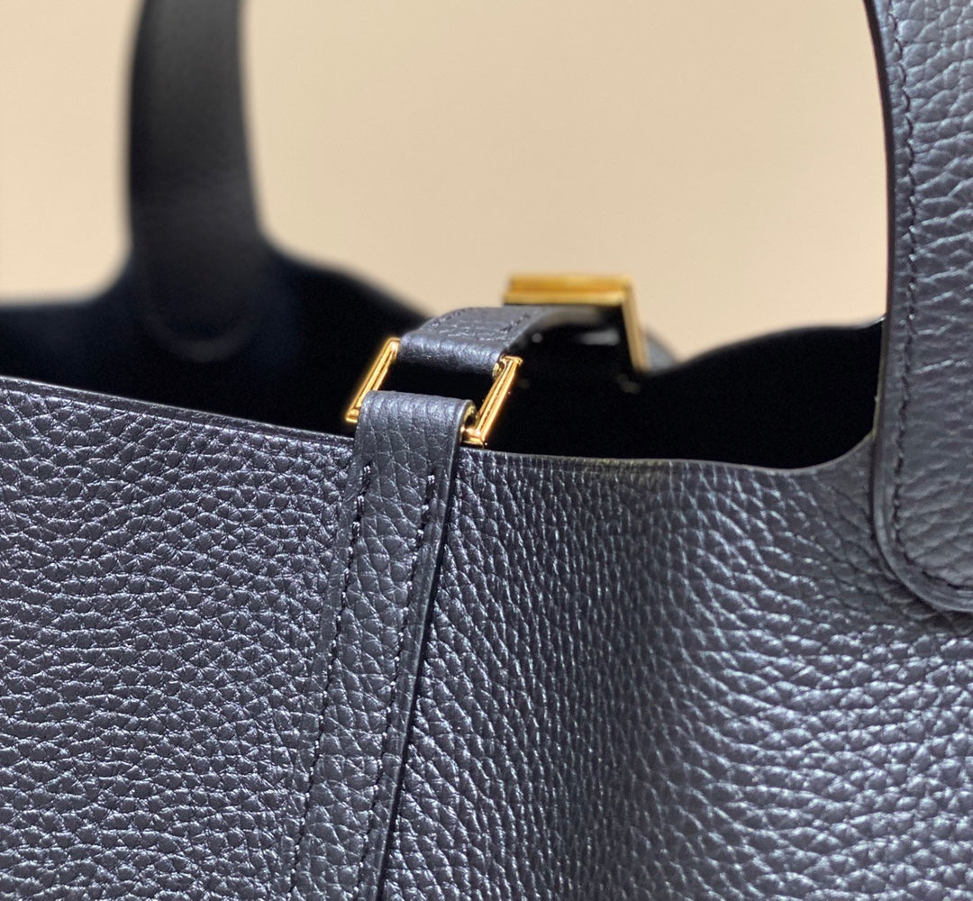HERMES picotin lock 22 black togo ghw