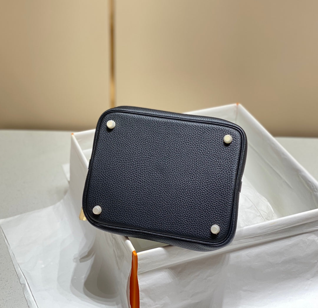 HERMES picotin lock 22 black togo ghw