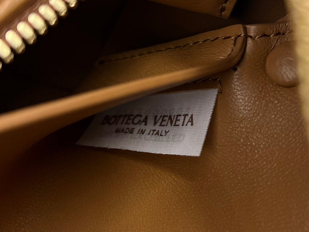 BOTTEGA VENETA BRICK CASSETTE 28 IN BRONZE BROWN CALFSKIN