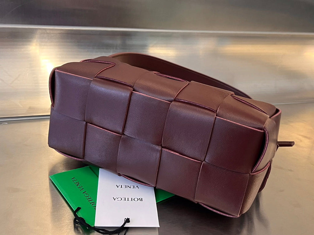 BOTTEGA VENETA BRICK CASSETTE 28 IN WINE RED CALFSKIN