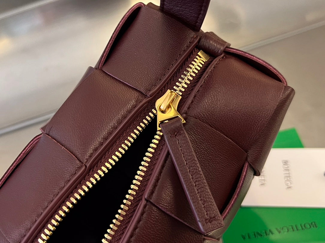 BOTTEGA VENETA BRICK CASSETTE 28 IN WINE RED CALFSKIN