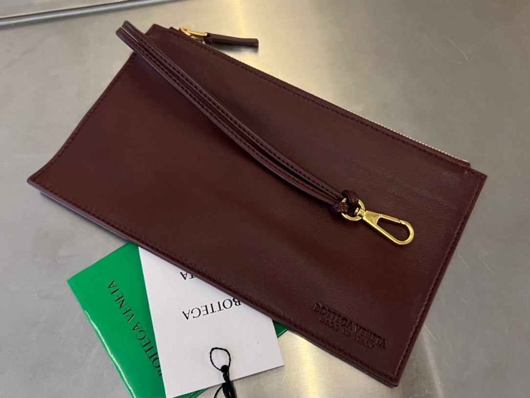 BOTTEGA VENETA MEDIUM 28 CASSETTE CHOCOLATE BROWN LAMBSKIN