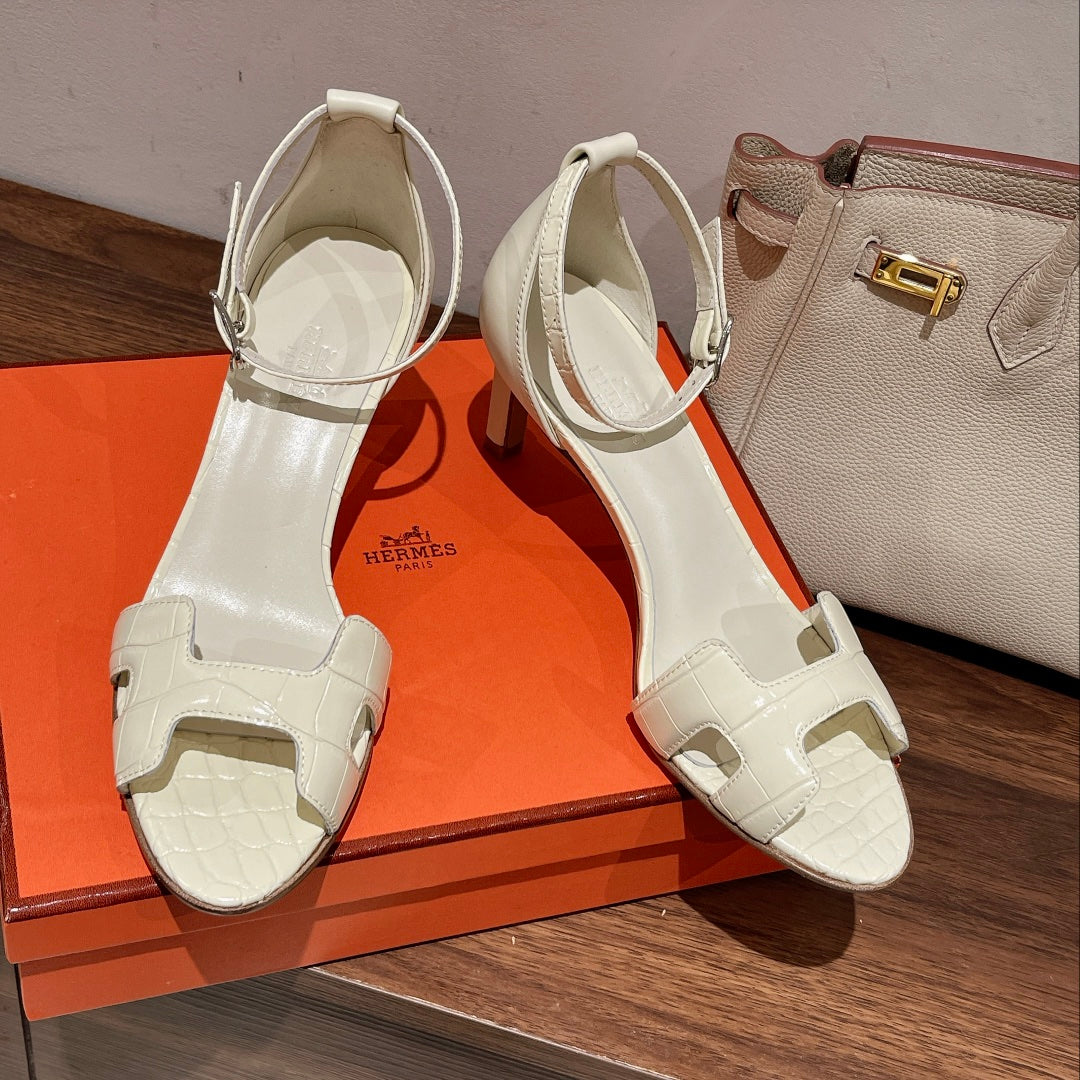 HERMES PREMIERE 70 SANDAL IN WHITE CALFSKIN