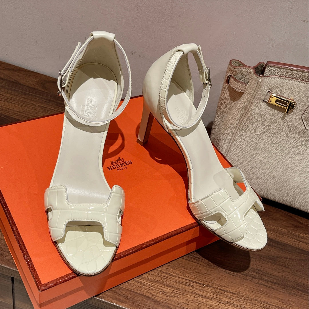 HERMES PREMIERE 105 SANDAL IN WHITE CALFSKIN