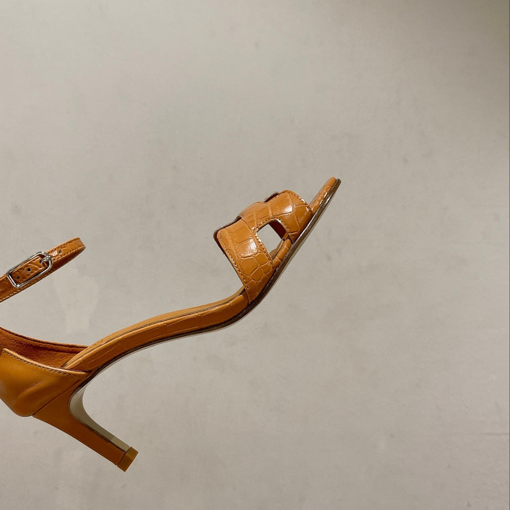 HERMES PREMIERE 70 SANDAL IN PEANUT BROWN CALFSKIN