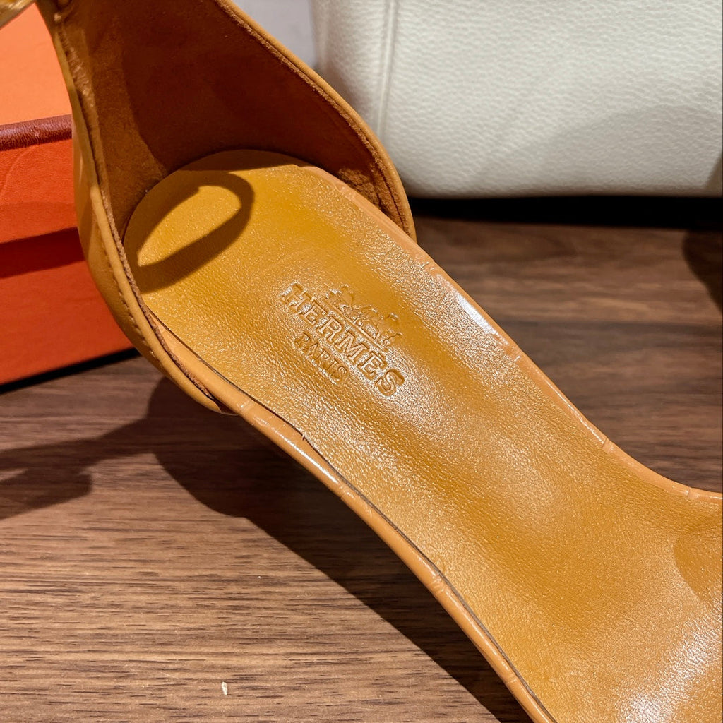 HERMES PREMIERE 70 SANDAL IN PEANUT BROWN CALFSKIN