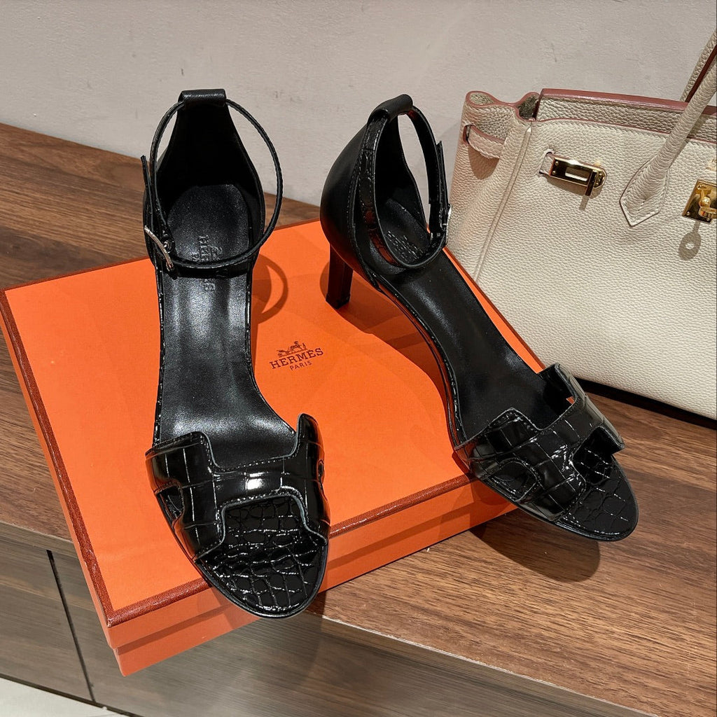 HERMES PREMIERE 70 SANDAL IN BLACK PATENT CALFSKIN