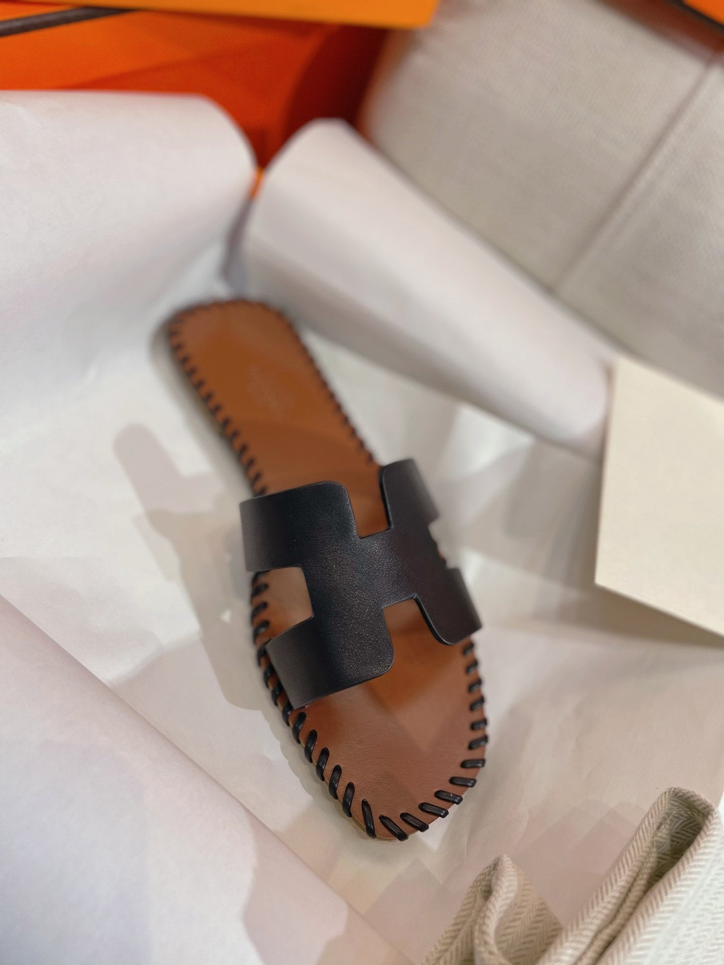 HERMES 0RAN SANDAL Braided Calfskin BLACK