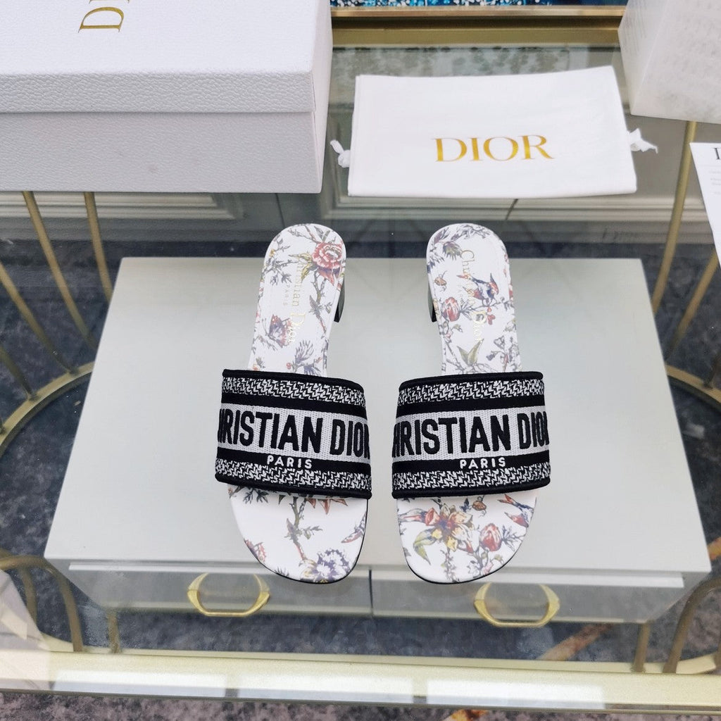 DIOR CD Mule Dway Heeled Slide 45mm Style 27