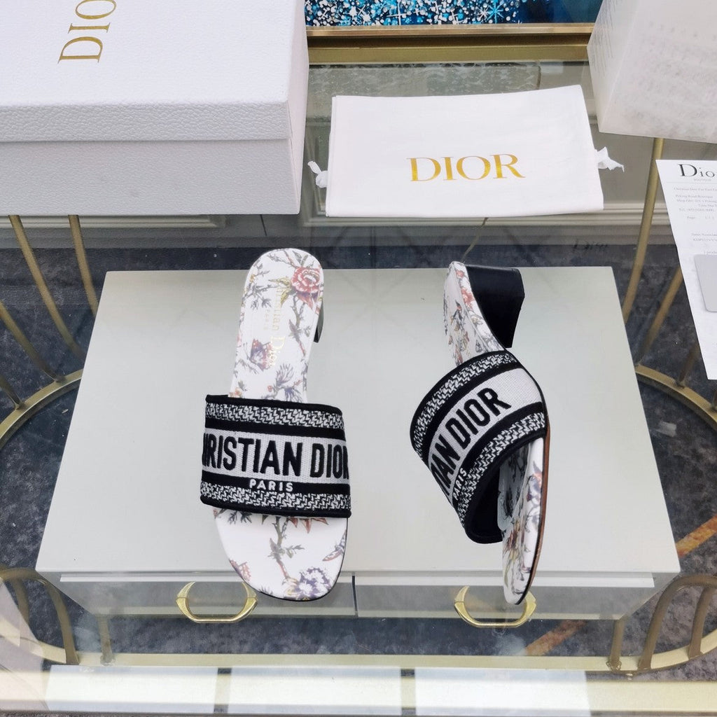 DIOR CD Mule Dway Heeled Slide 45mm Style 27