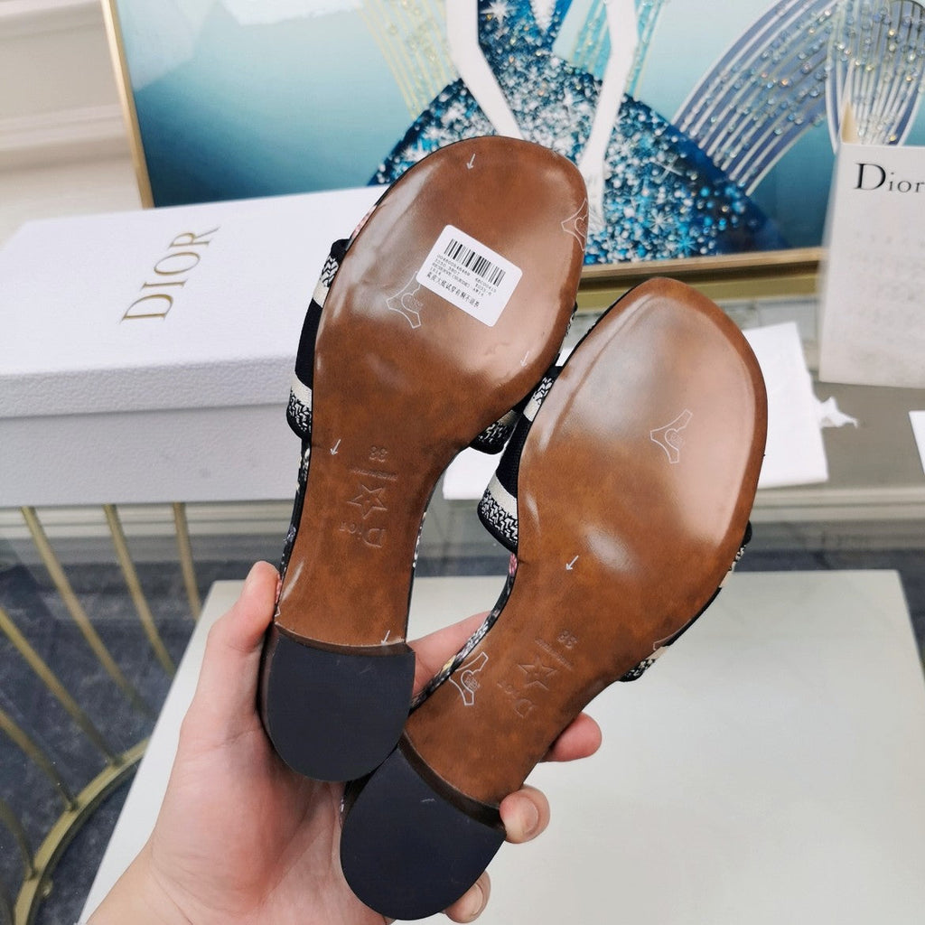 DIOR CD Mule Dway Heeled Slide 45mm Style 28