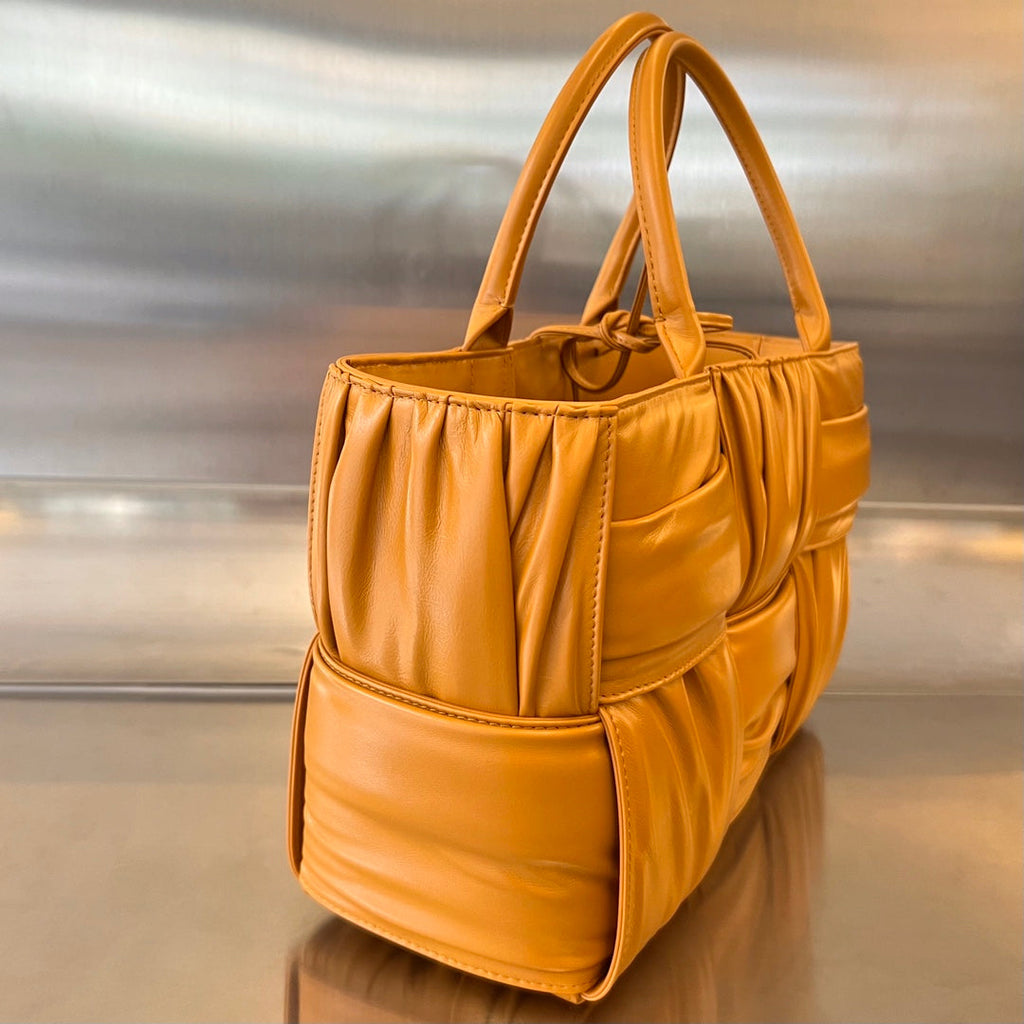 BOTTEGA VENETA SMALL ARCO TOTE 30 IN PIZAZZ ORANGE SOFT LAMBSKIN