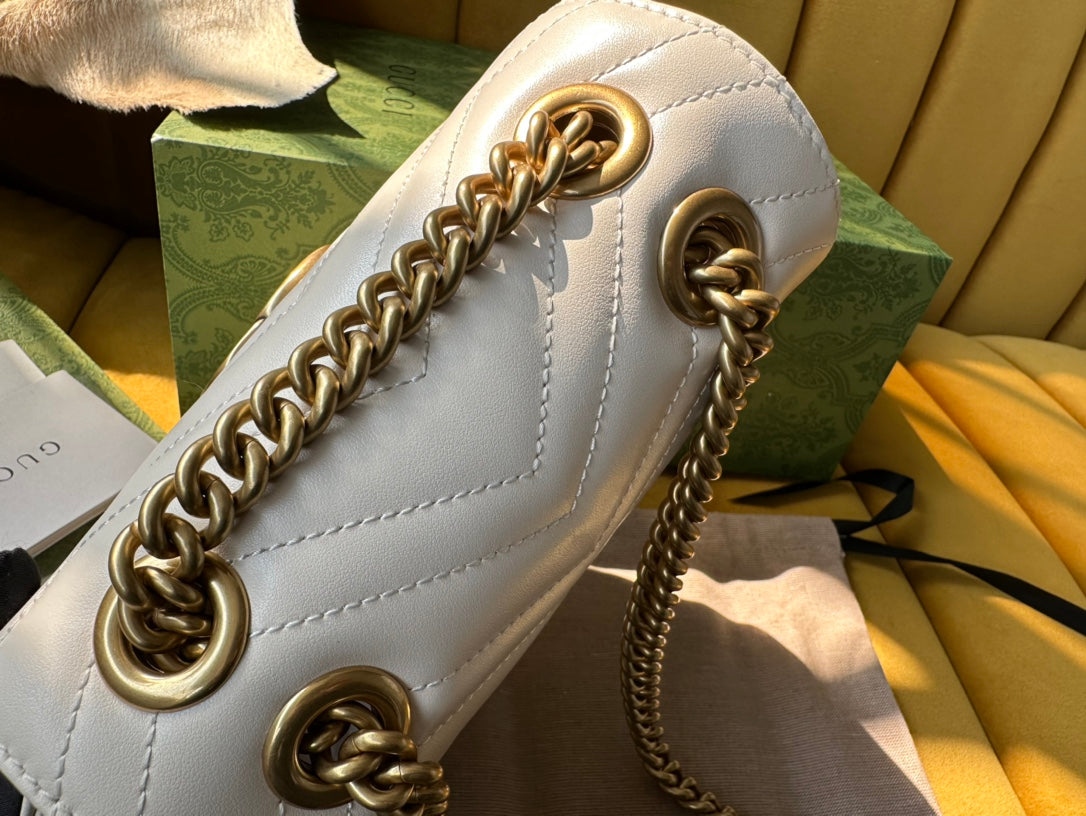 GUCCI MARMONT MINI 18 HANDBAG IN WHITE CALFSKIN