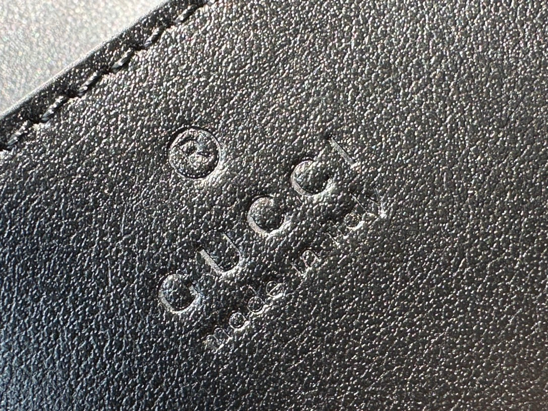 GUCCI MARMONT MINI 18 HANDBAG IN BLACK CALFSKIN