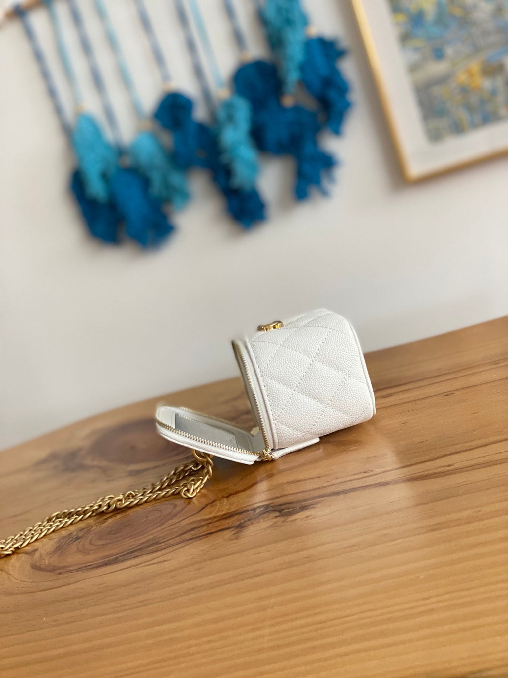 CHANEL MINI 10 VANITY IN WHITE CALFSKIN GOLD HARDWARE