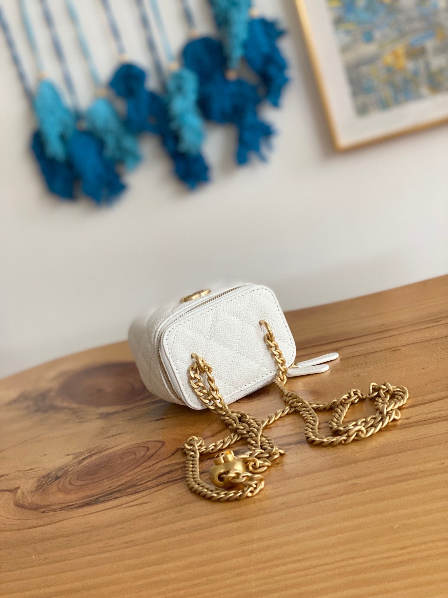 CHANEL MINI 10 VANITY IN WHITE CALFSKIN GOLD HARDWARE
