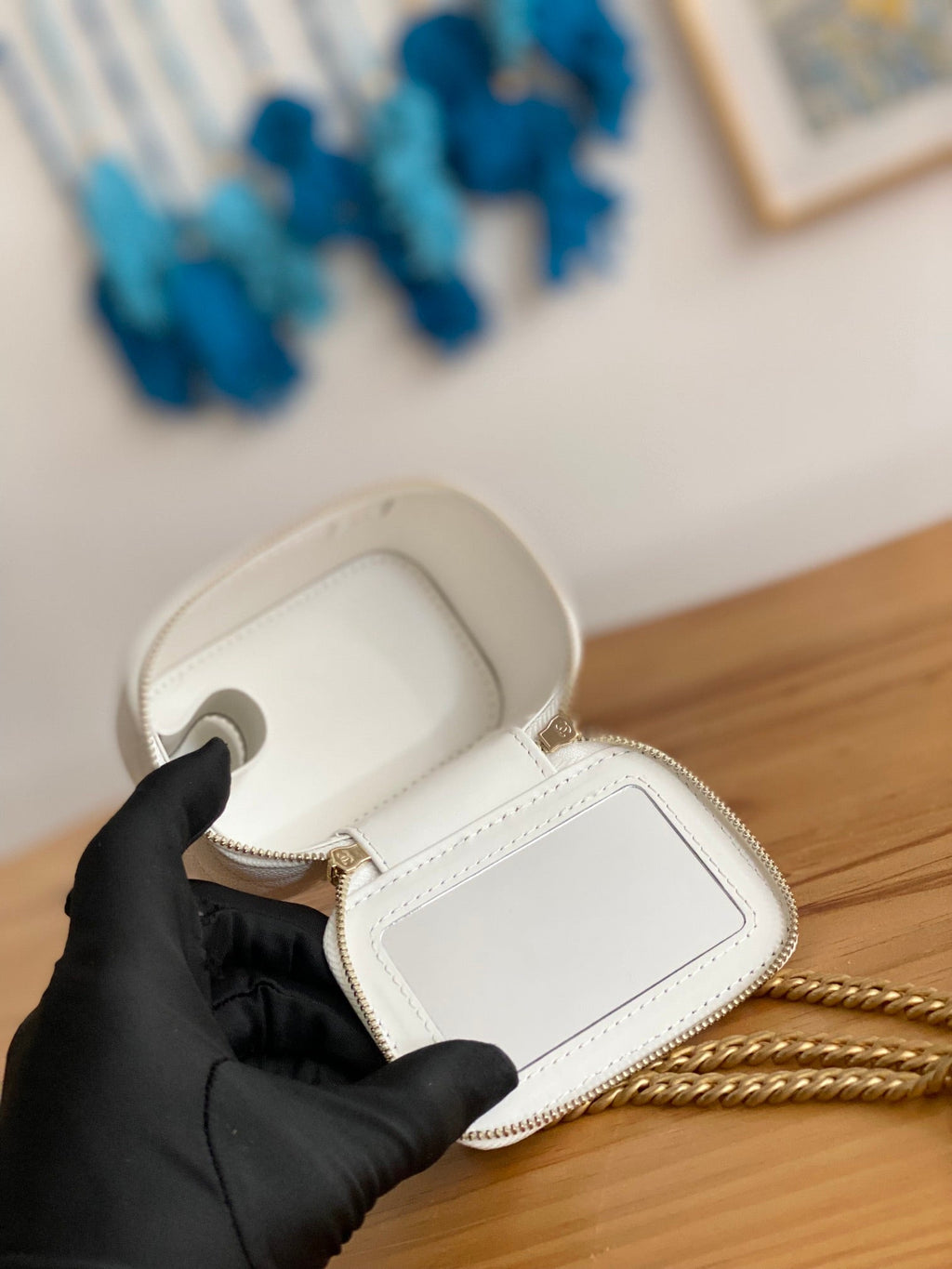 CHANEL MINI 10 VANITY IN WHITE CALFSKIN GOLD HARDWARE