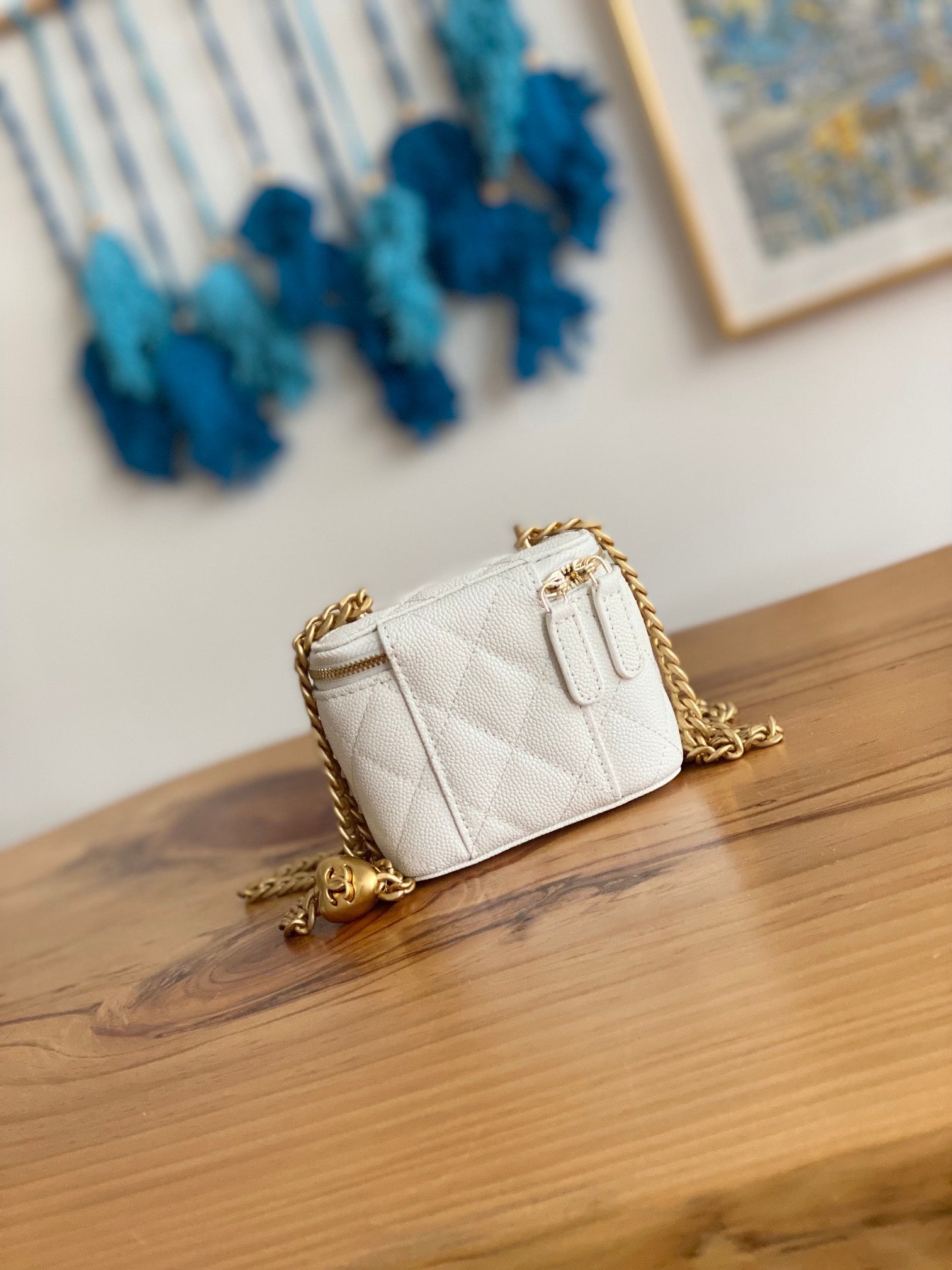 CHANEL MINI 10 VANITY IN WHITE CALFSKIN GOLD HARDWARE