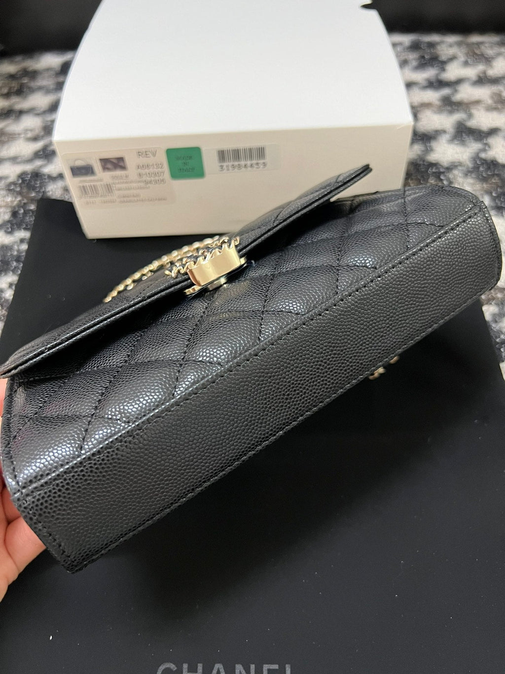 CHANEL KELLY 18 BAG IN BLACK CALFSKIN WITH GOLD HARDWARE