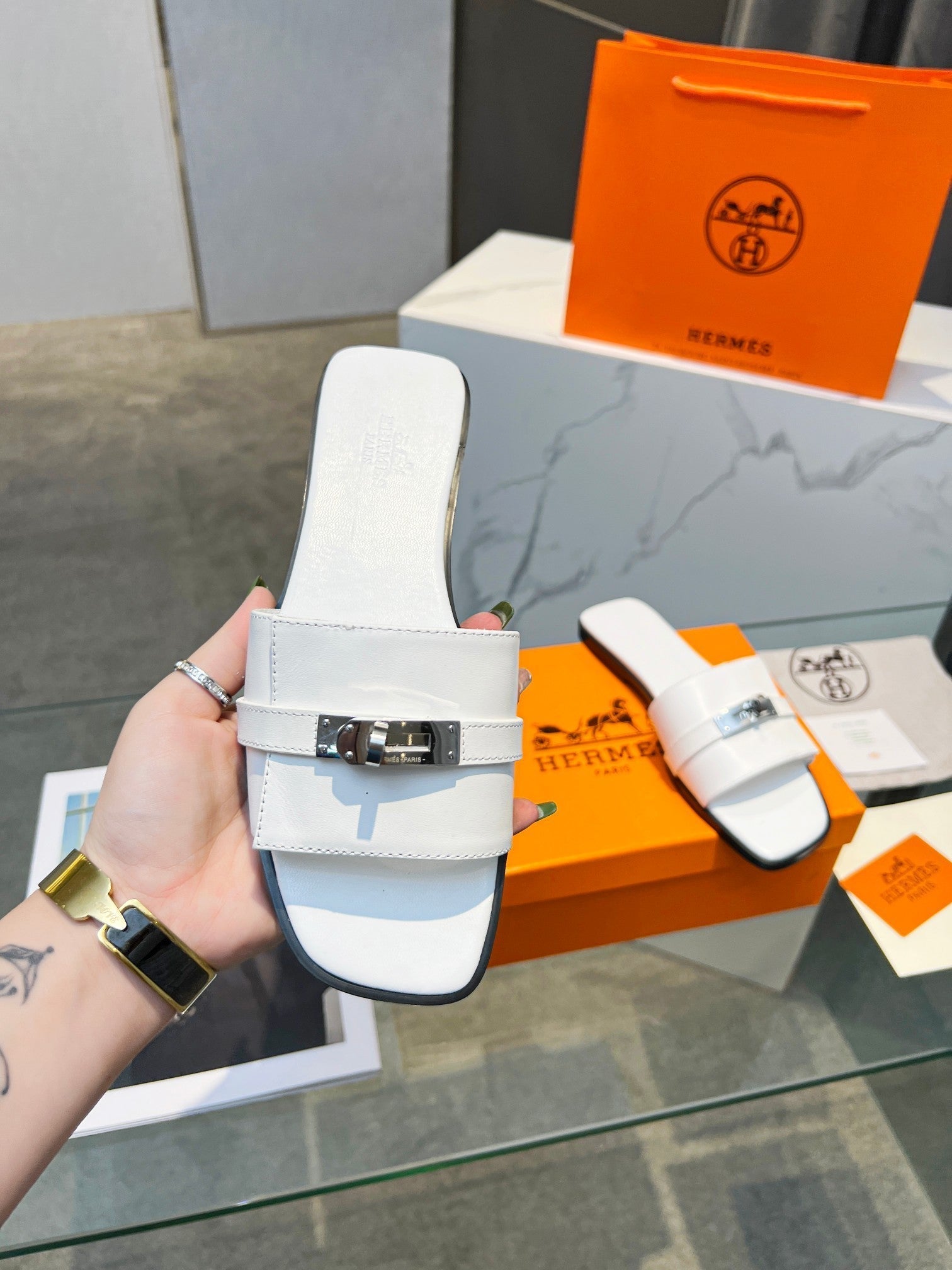 HERMES Giulia Sandal White Calfskin