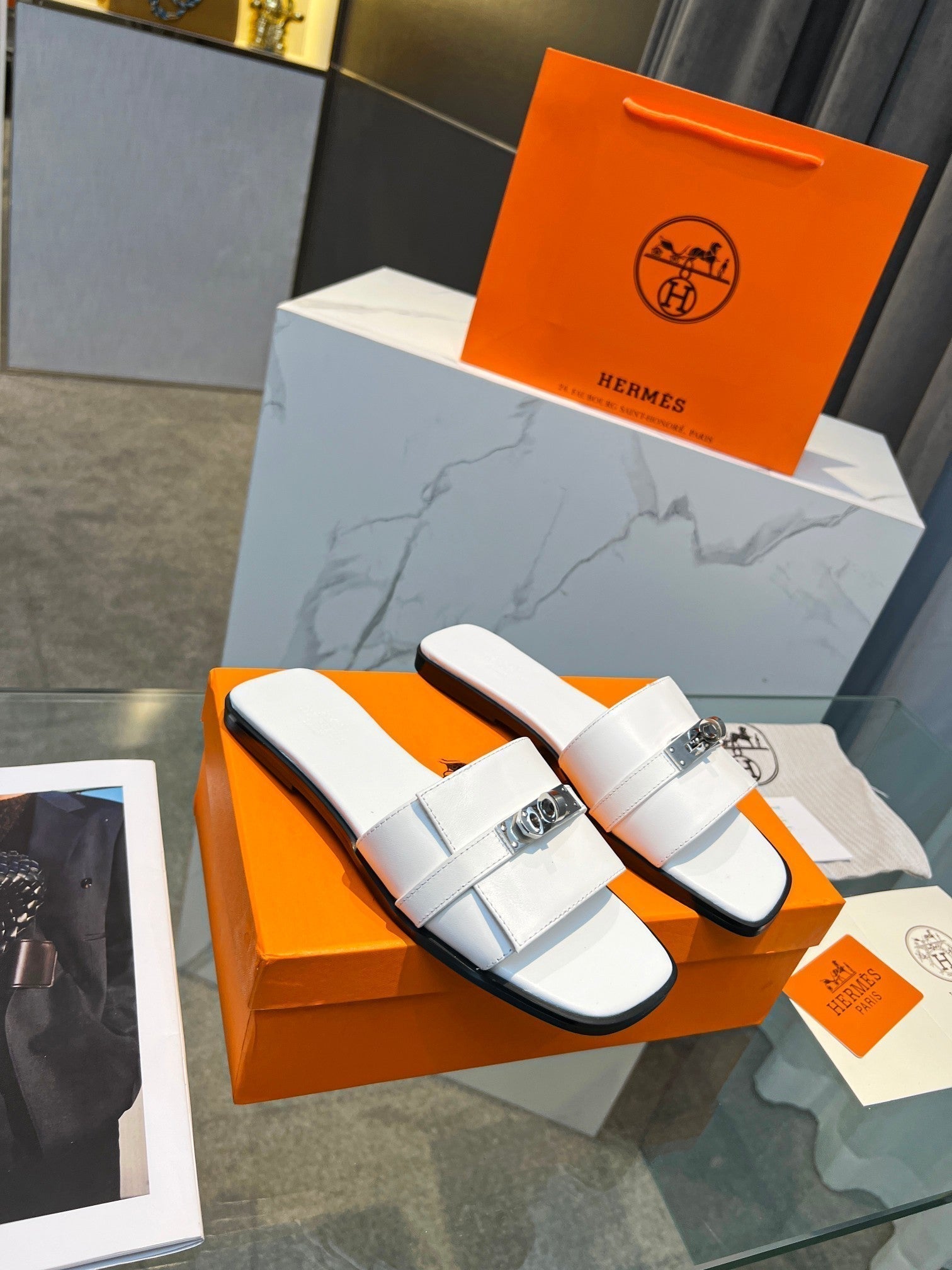 HERMES Giulia Sandal White Calfskin