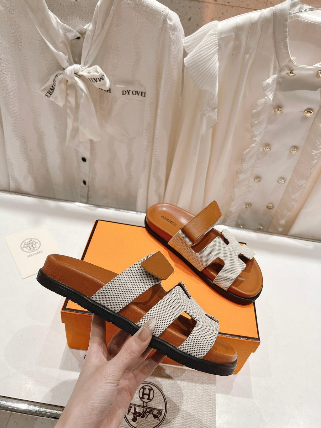 HERMES CHYPRE SANDAL BRIGHT BROWN LAMBSKIN AND SILVER DENIM