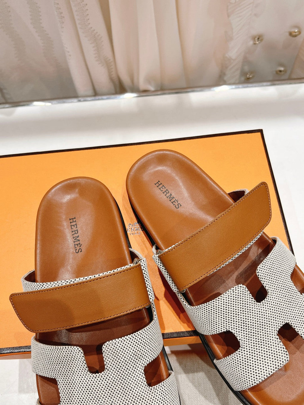 HERMES CHYPRE SANDAL BRIGHT BROWN LAMBSKIN AND SILVER DENIM
