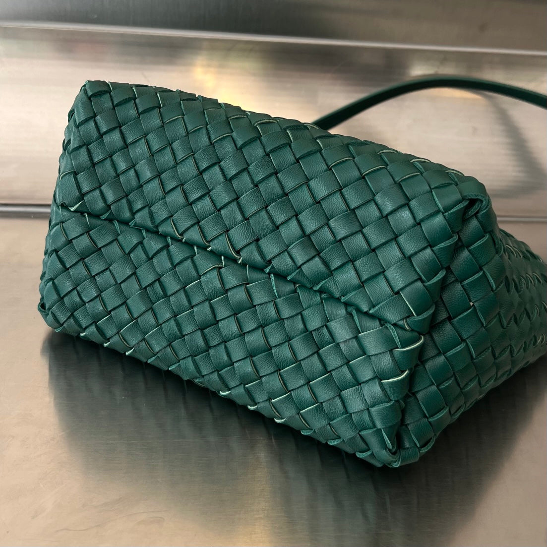 BOTTEGA VENETA MINI CABAT 20 IN KAITOKE GREEN LAMBSKIN