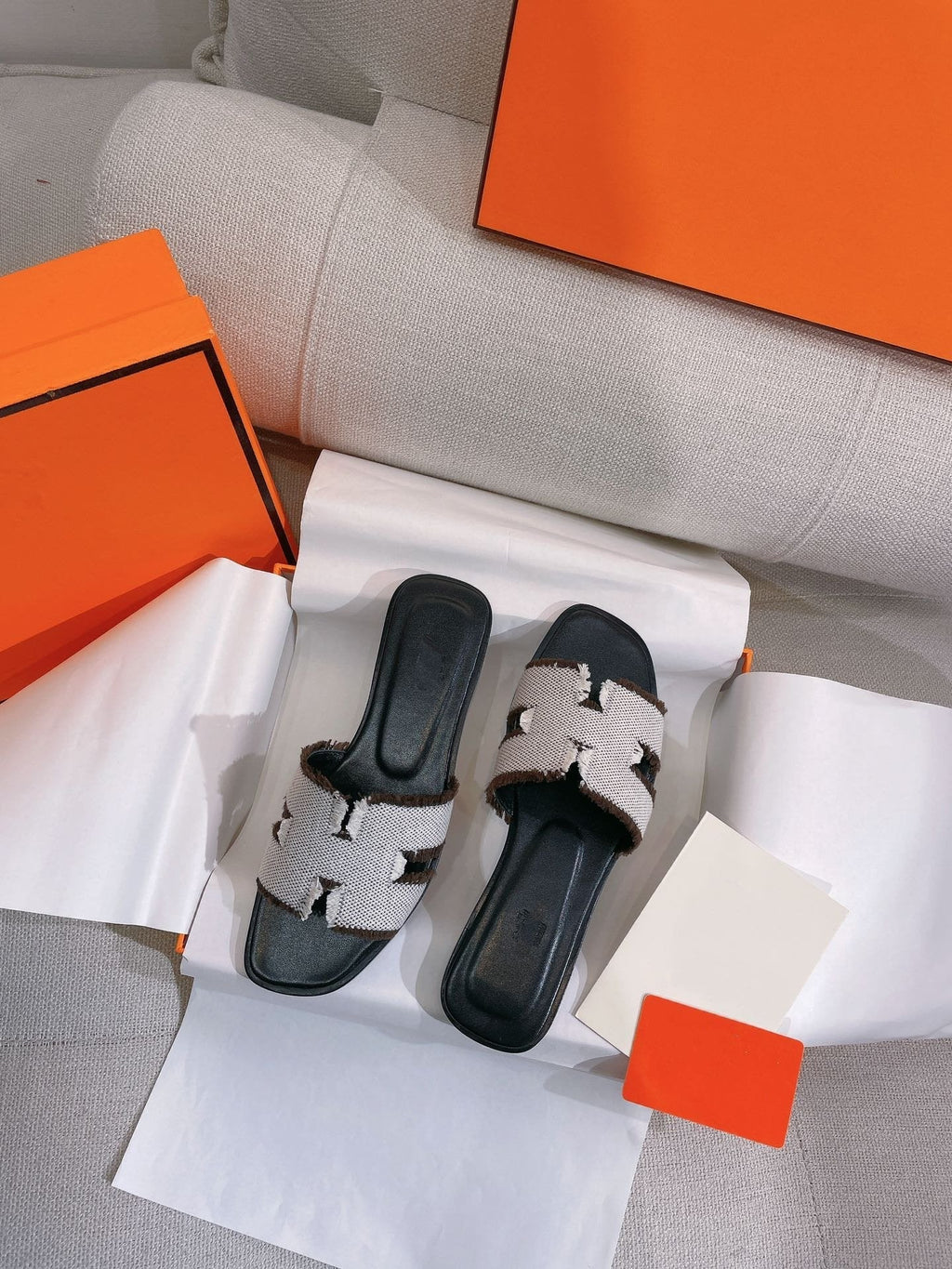 HERMES 0RAN SANDAL BLACK CANVAS