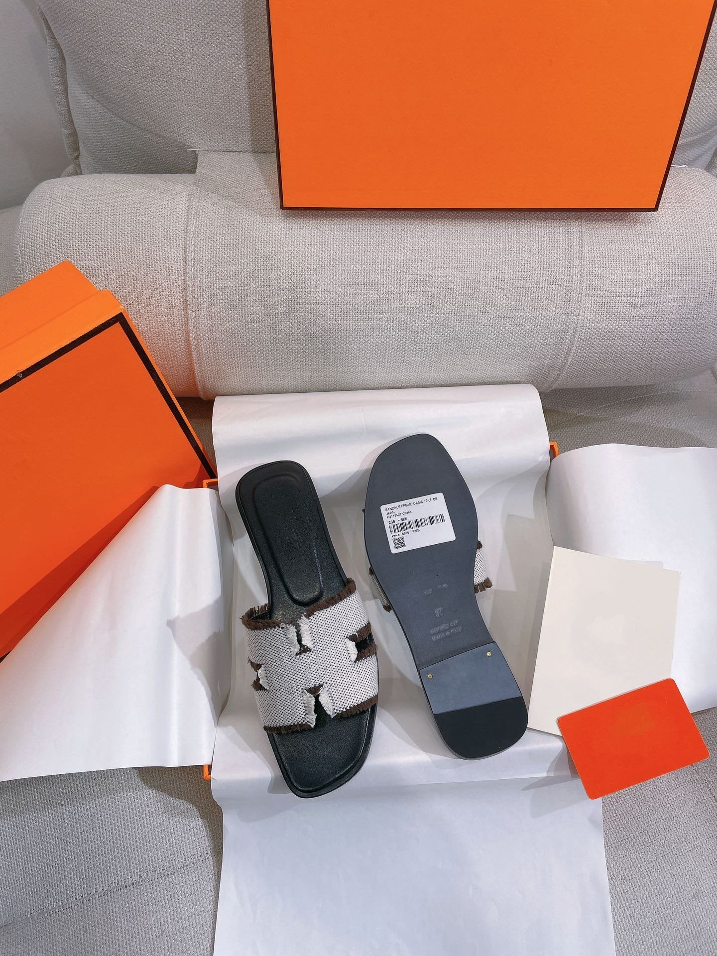 HERMES 0RAN SANDAL BLACK CANVAS