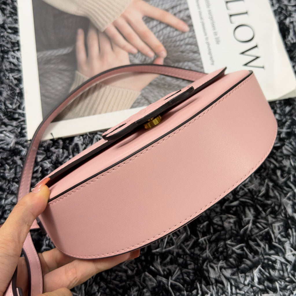 CELINE BESACE TRIPHOME 23 LIGHT PINK CALFSKIN