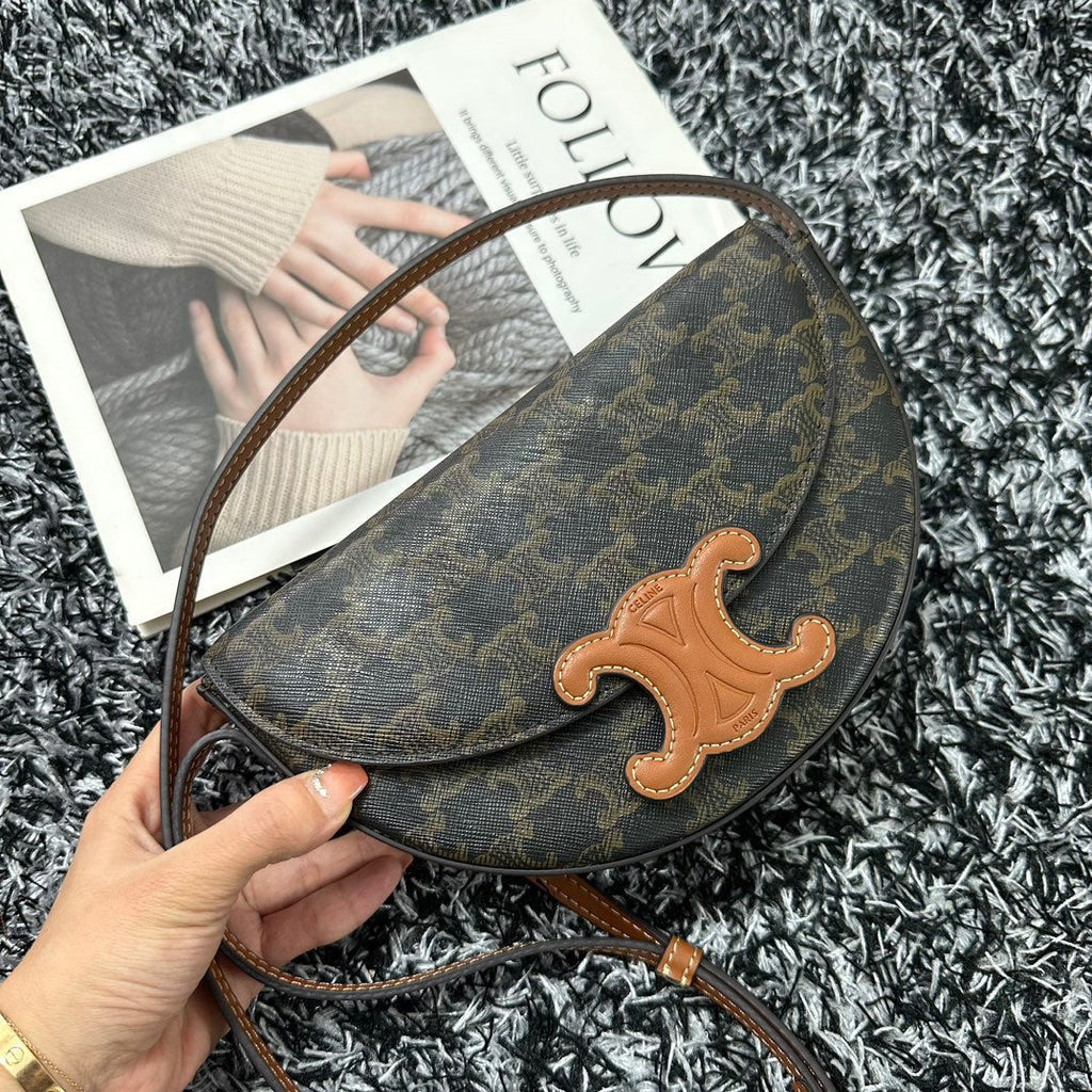 CELINE BESACE TRIPHOME 23 BLACK PATTERN CALFSKIN
