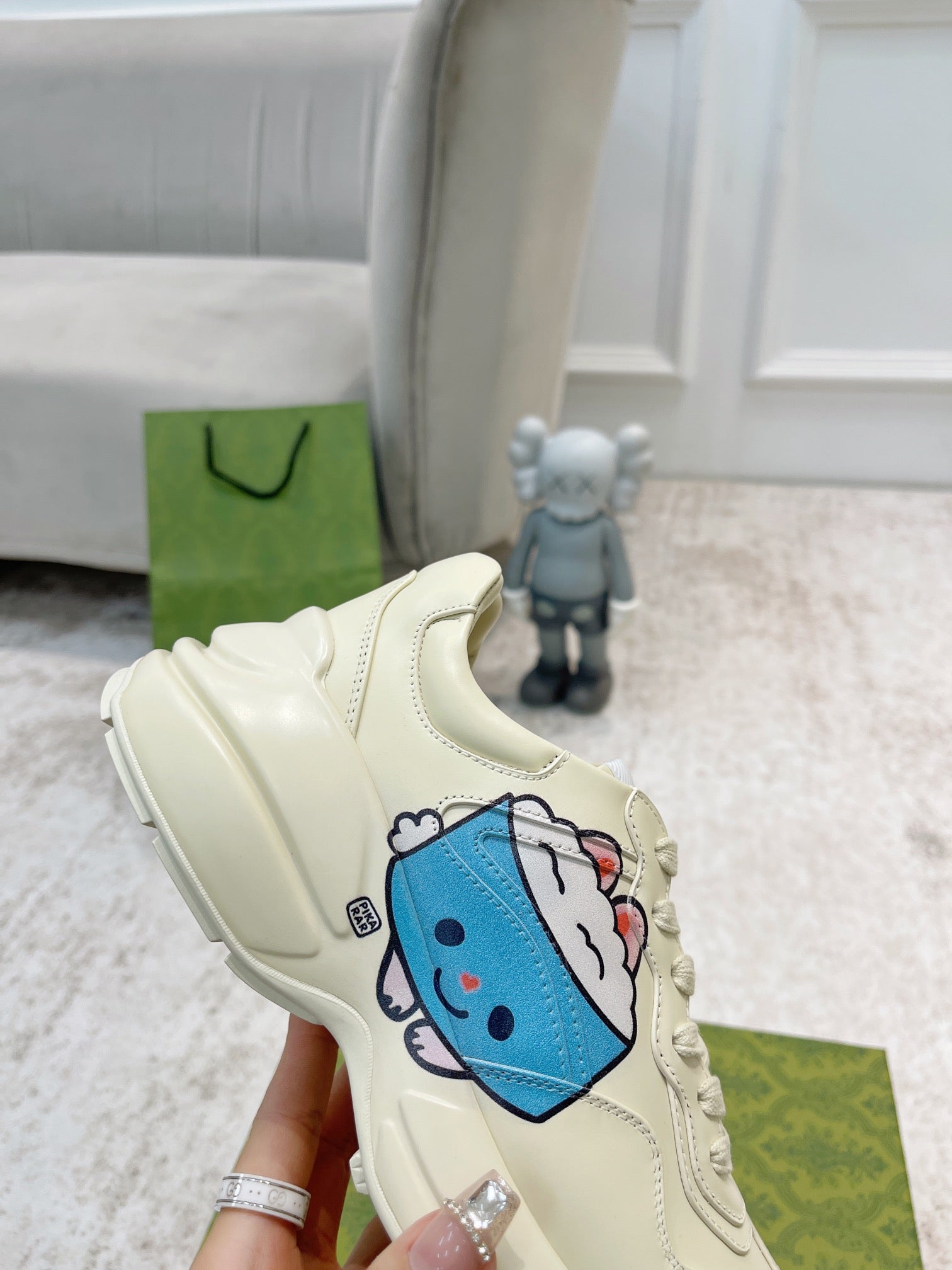 GUCCI RHYTON TRAINER WHITE LAMBSKIN WITH CAT ICON