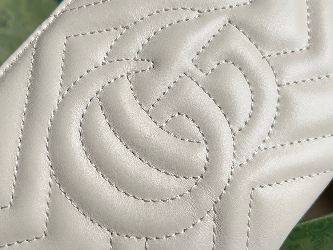 GUCCI MARMONT MINI 22 HANDBAG IN WHITE CALFSKIN