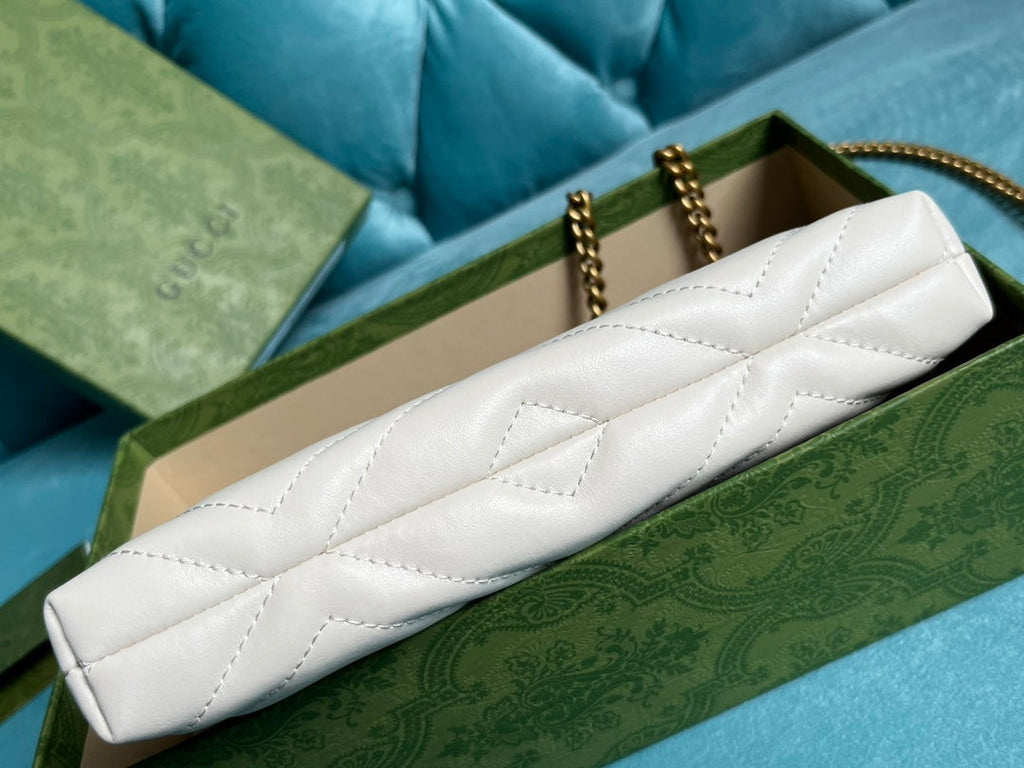 GUCCI MARMONT MINI 22 HANDBAG IN WHITE CALFSKIN