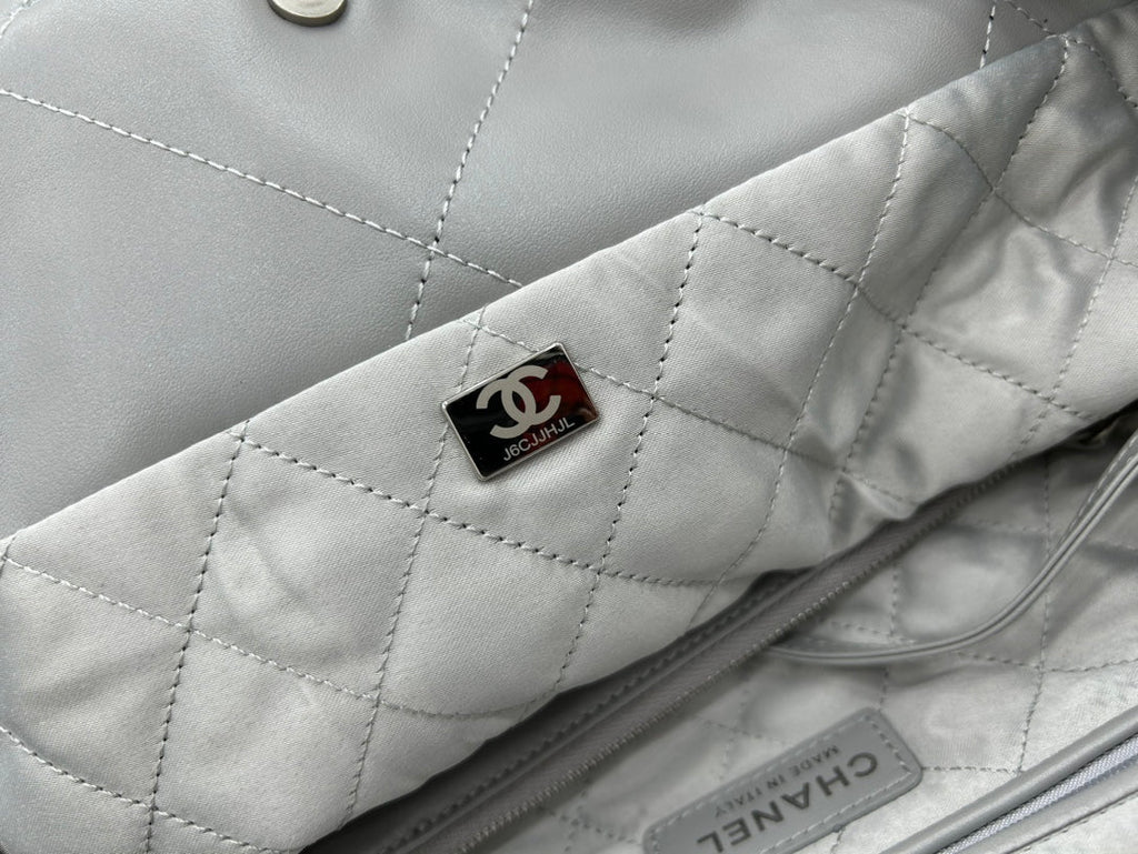 CHANEL LARGE 42 HANDBAG IN GREY CALFSKIN SILVER HARDWARE