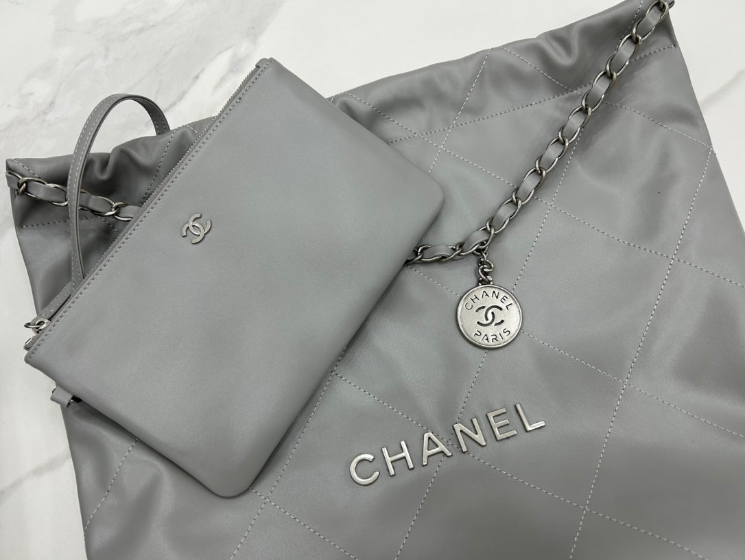 CHANEL LARGE 42 HANDBAG IN GREY CALFSKIN SILVER HARDWARE