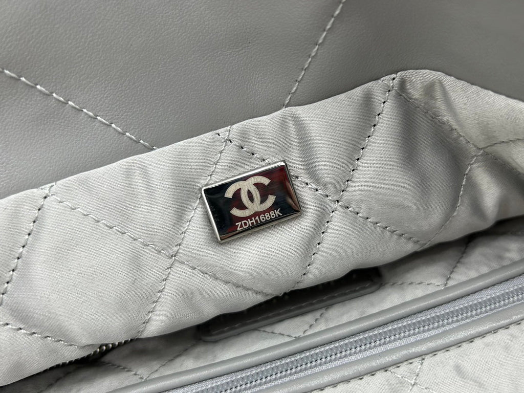 CHANEL MEDIUM 37 HANDBAG IN GREY CALFSKIN SILVER HARDWARE