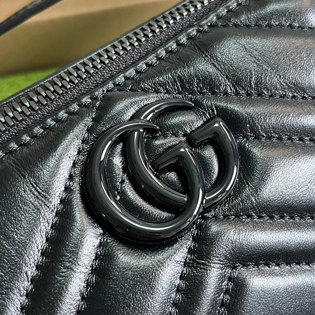 GUCCI MARMONT SMALL 23 HANDBAG IN BLACK CALFSKIN