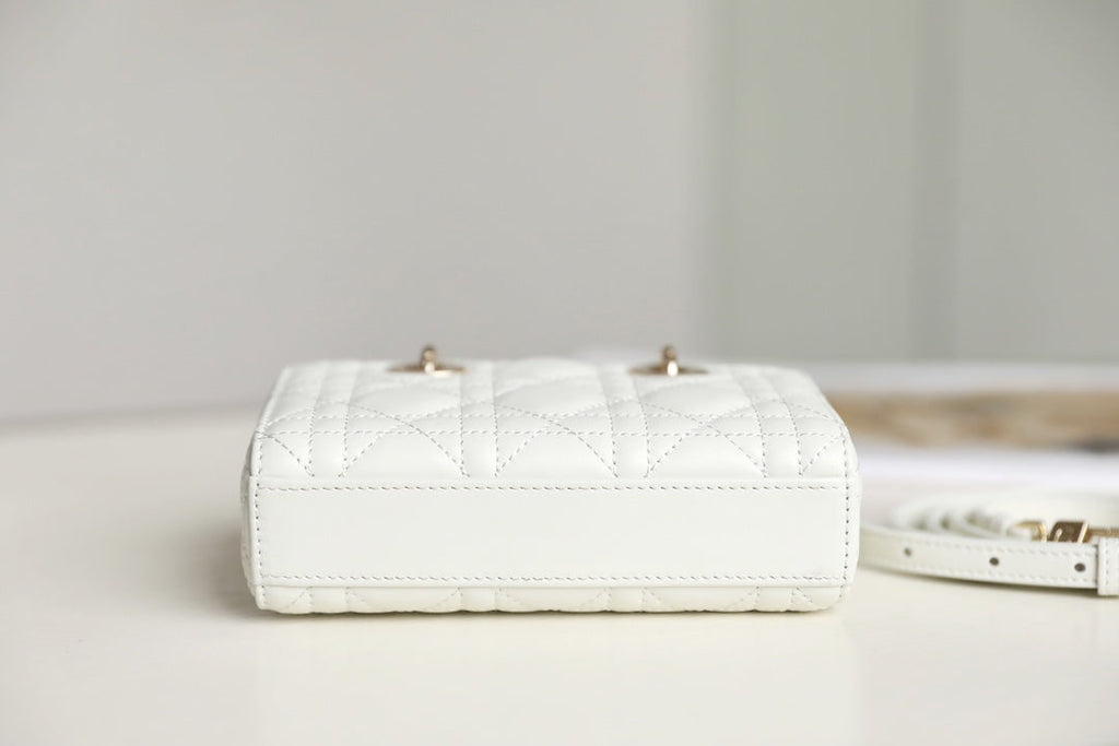 DIOR LADY D-JOY MICRO 16 IN WHITE LAMBSKIN