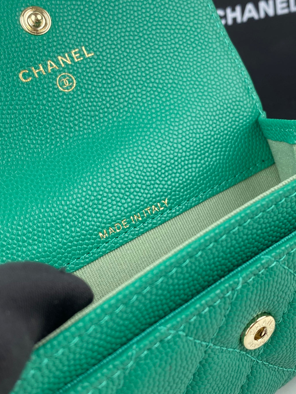 CHANEL FLAP CARD HOLDER 11 EMERALD GRAINED CALFSKIN GOLD ICON