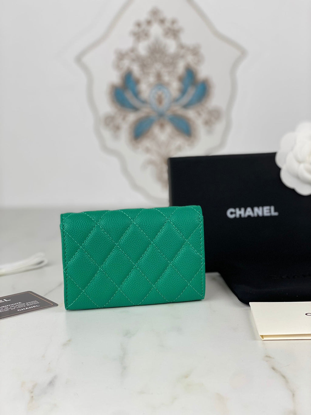 CHANEL FLAP CARD HOLDER 11 EMERALD GRAINED CALFSKIN GOLD ICON