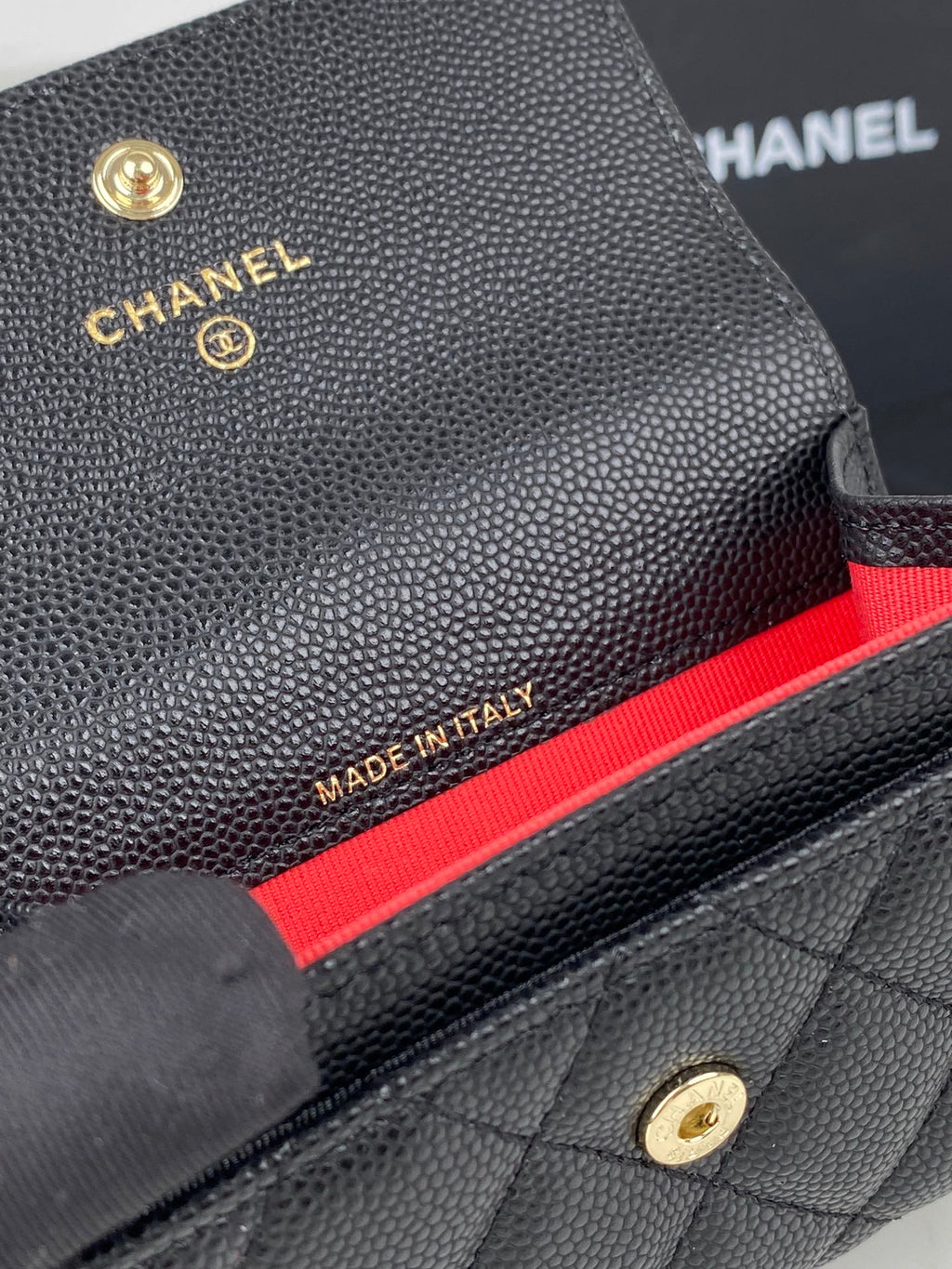 CHANEL FLAP CARD HOLDER 11 BLACK GRAINED CALFSKIN GOLD ICON