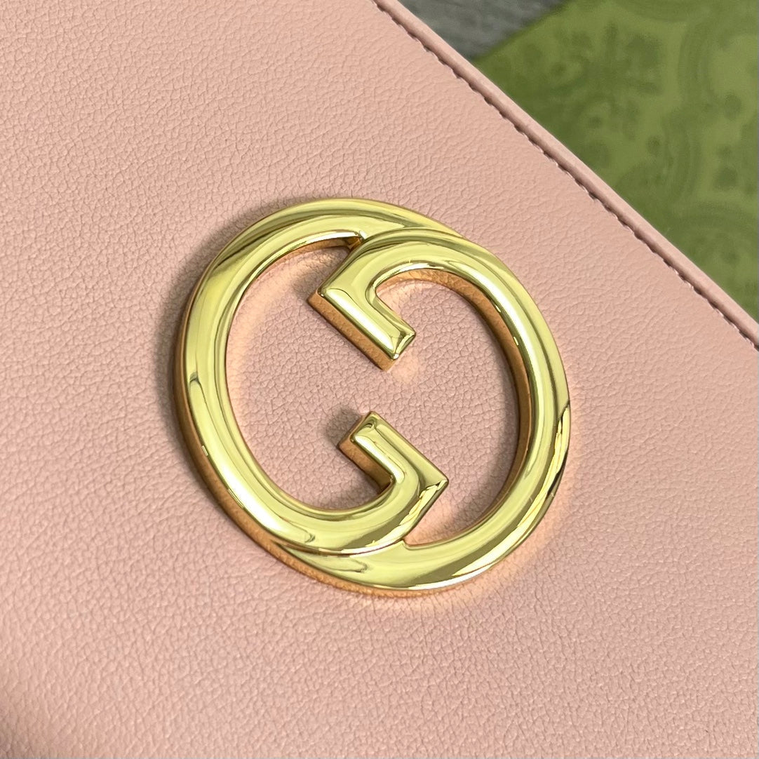 GUCCI BLONDIE 21 FULL ZIP WALLET IN LIGHT PINK CALFSKIN